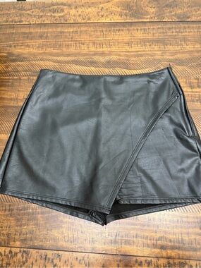 Altard state leather skort